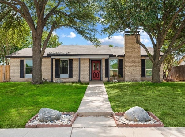 1206 Oakbluff Drive, Lancaster, TX 75146