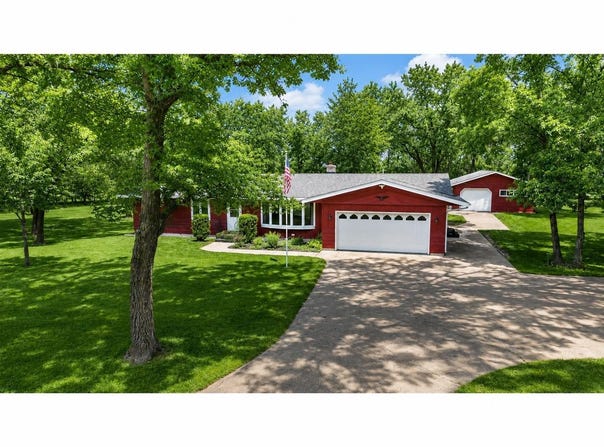 1603 MN-23, Waite Park, MN 56387