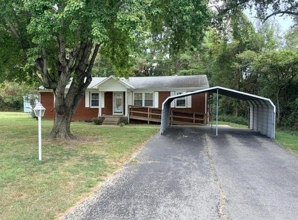 610 Mockingbird Ave., Calhoun, KY 42327