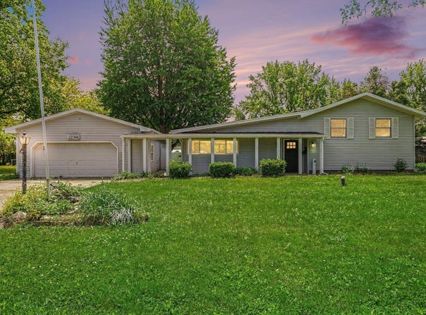 22361 Happy Drive, Cassopolis, MI 49031