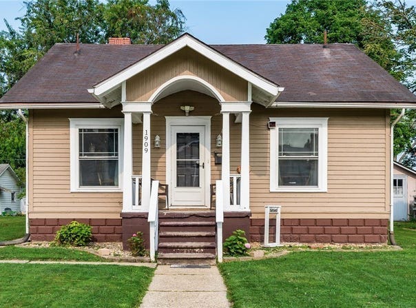 1909 Hazel Avenue, Zanesville, OH 43701