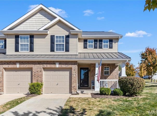 819 Country Field Drive, Lake St Louis, MO 63367