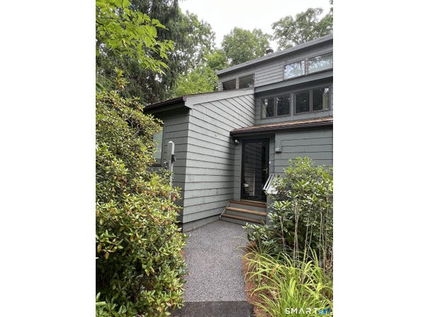 287 Cliffside Drive, Torrington, CT 06790
