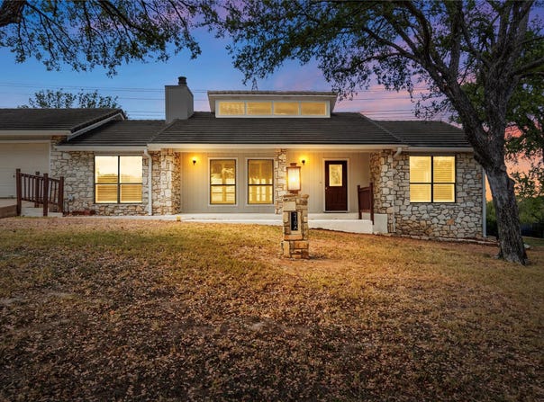 210A Tee Off, Horseshoe Bay, TX 78657