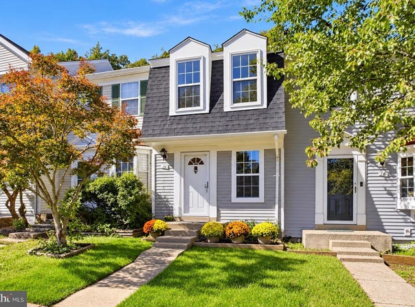 18 DORRELL, STERLING, VA 20165