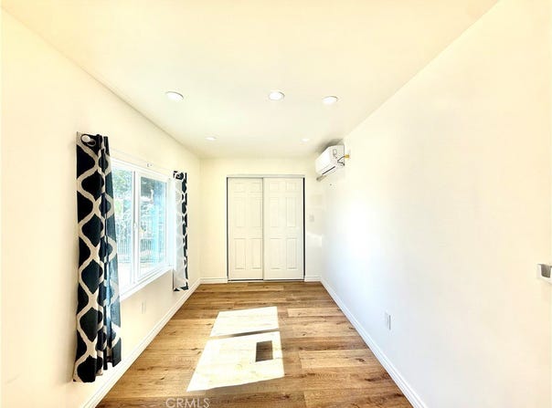 9159-2 Palmetto, Fontana, CA 92335