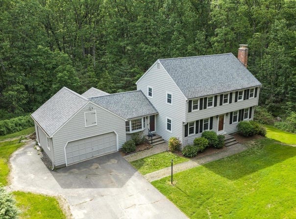 83 Providence Rd, Westford, MA 01886