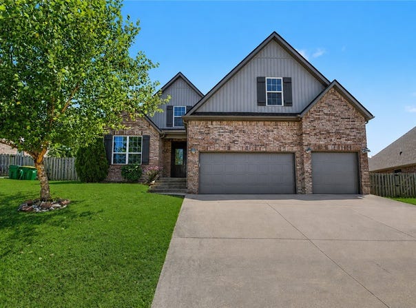 1701 Abbey Lane, Centerton, AR 72719