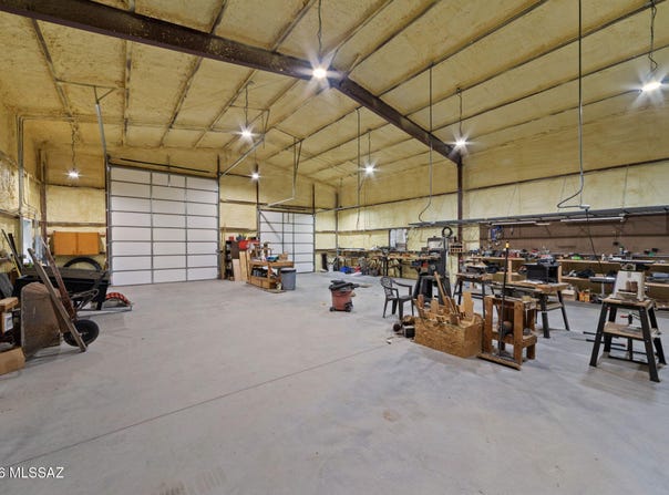 13 Hog Canyon Road, Patagonia, AZ 85624