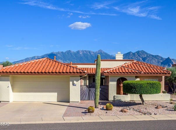 4151 S Campina Court, Green Valley, AZ 85622