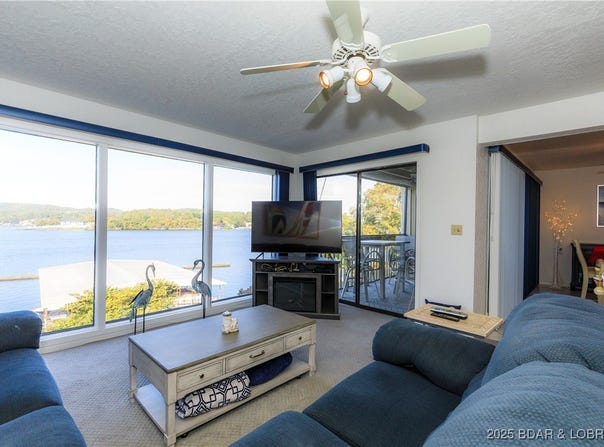 2500 Bay Point Lane, Osage Beach, MO 65065
