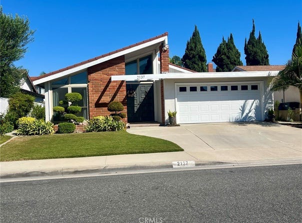 2137 Denmead, Lakewood, CA 90712