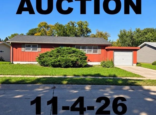 1222 Sunnydell Ln, Norfolk, NE 68701