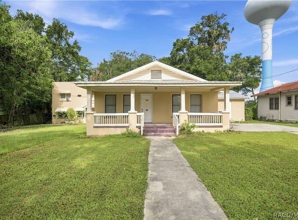 818 NE 9th Avenue, Ocala, FL 34470