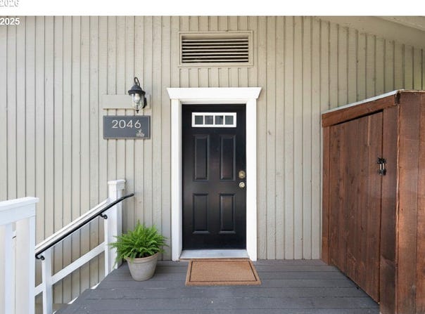 2046 W 14TH Pl, Eugene, OR 97402