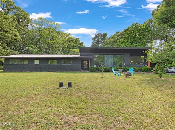 306 Wiley Parker Road, Jackson, TN 38305