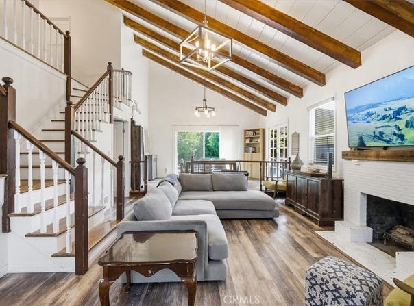 15808 Nordhoff, Los Angeles, CA 91343