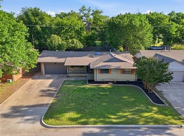 6781 E 26th Place, Tulsa, OK 74129