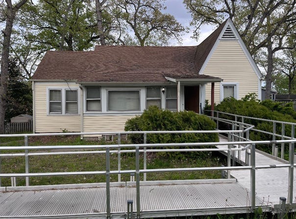 2816 Magellan Drive, McHenry, IL 60051