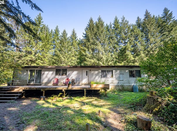 20462 S YOUNG Rd, Molalla, OR 97038