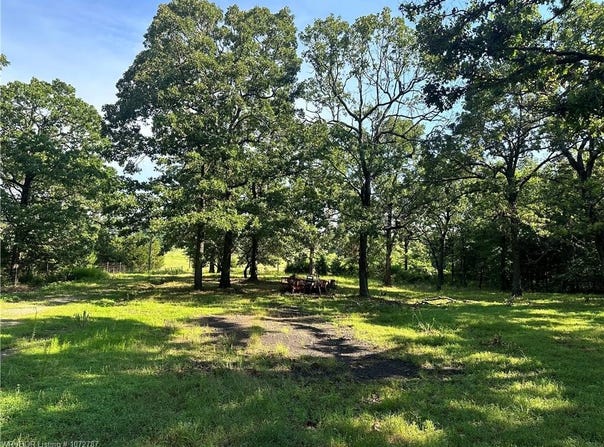 500 Monroe, Hackett, AR 72940