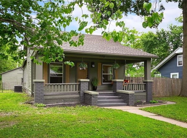 110 Campbell Street, Pleasant Hill, MO 64080