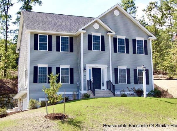 109 Lantern Drive, Sandown, NH 03873