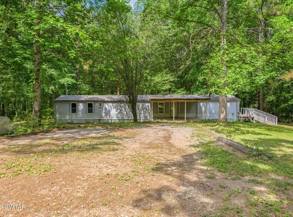 2417 Maytown Road, Bruceton, TN 38317