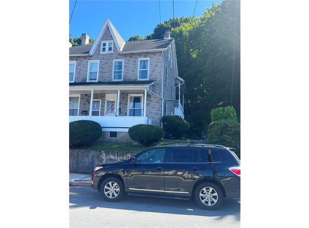 437 W S Street, Slatington Boro, PA 18080