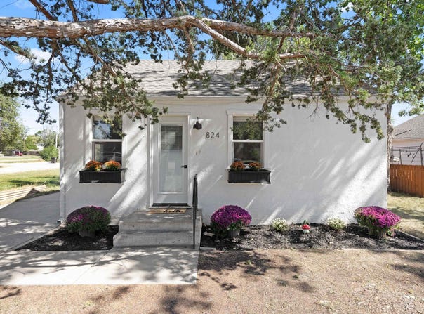 824 HOLCOMB AVE, Rapid City, SD 57701