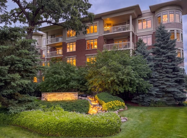 425 Benjamin Drive, Vernon Hills, IL 60061