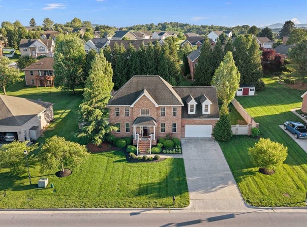 304 Turner Ashby Dr, Bridgewater, VA 22812