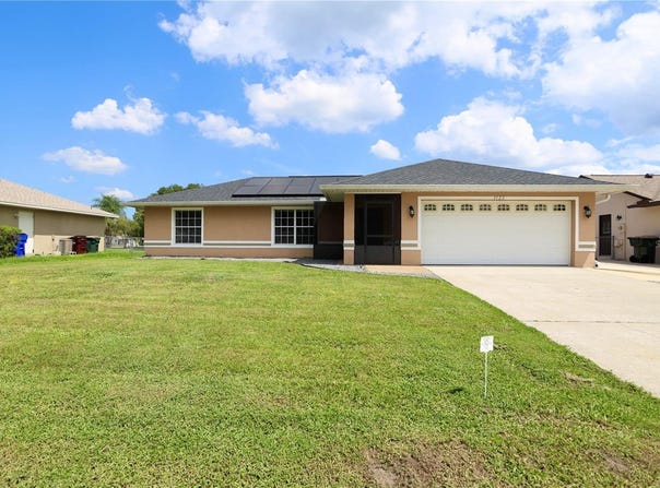 1123 ANNE ELISA Circle, ST CLOUD, FL 34772