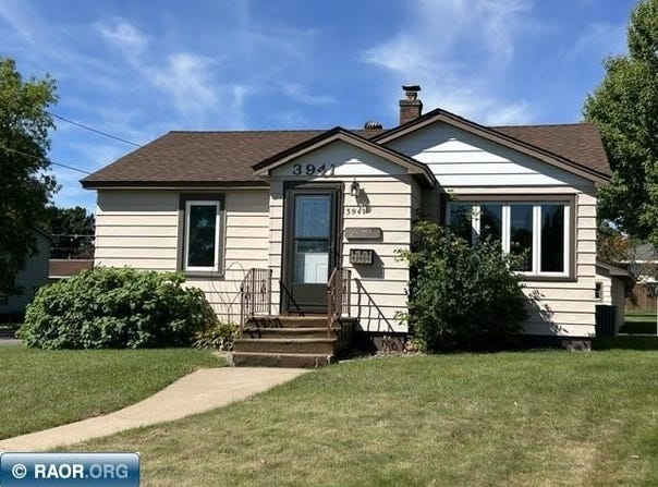 3941 E 3rd Ave, Hibbing, MN 55746
