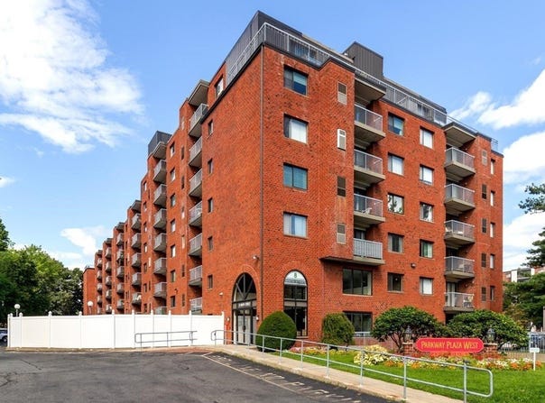 8 9th, Medford, MA 02155