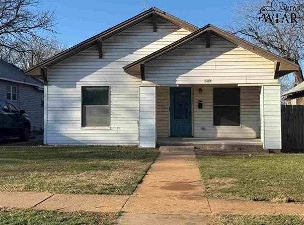 509 E 4TH STREET, Burkburnett, TX 76354