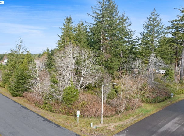 5591 CHITTUM Loop, Florence, OR 97439