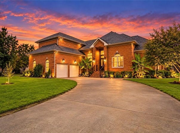 1824 Lancing Crest Lane, Chesapeake, VA 23323