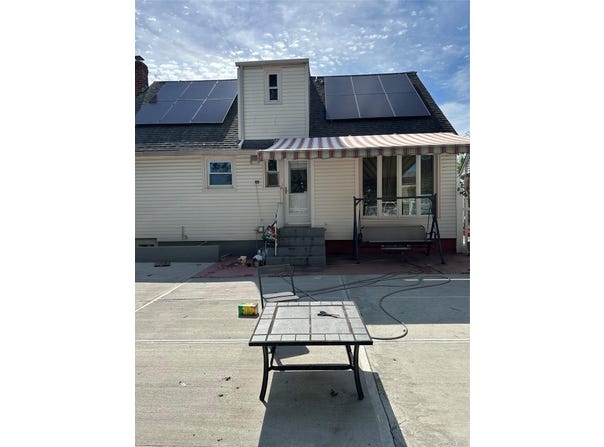 90 Clearstream Avenue, Valley Stream, NY 11580