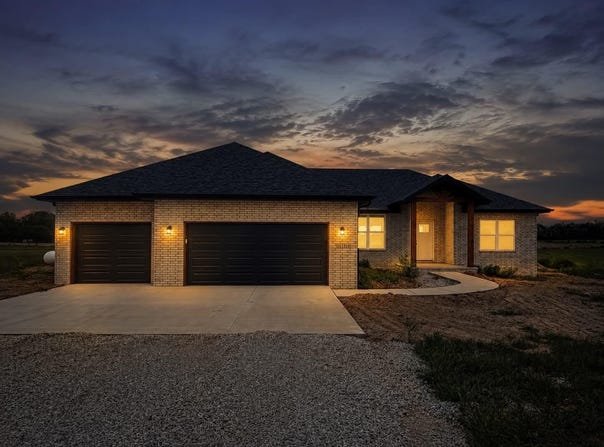 1150 Napper Road, Billings, MO 65610