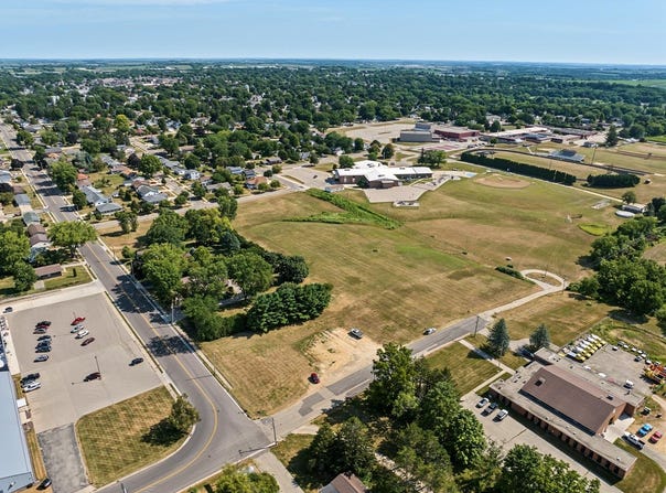 5 Ac 30th Street, Monroe, WI 53566