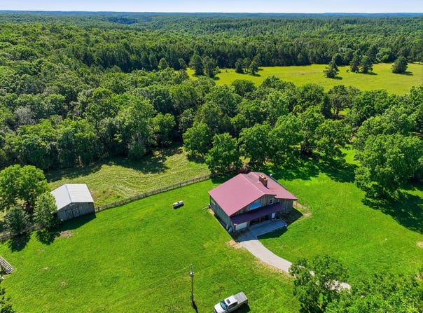 9452 Lynch Drive, Bucyrus, MO 65444