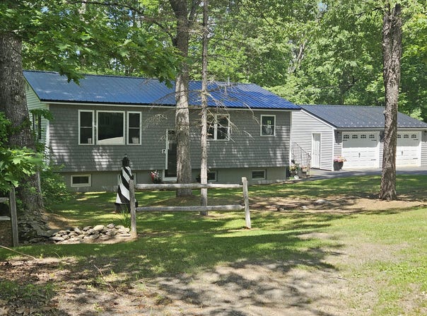 537 George Road, Hermon, ME 04401