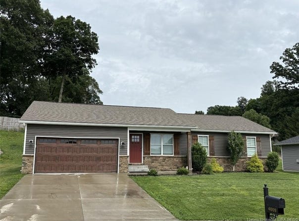 4009 Cedar Hill Court, Floyds Knobs, IN 47119