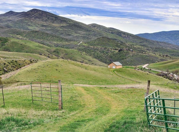 Liberty Rd, Sweet, ID 83670