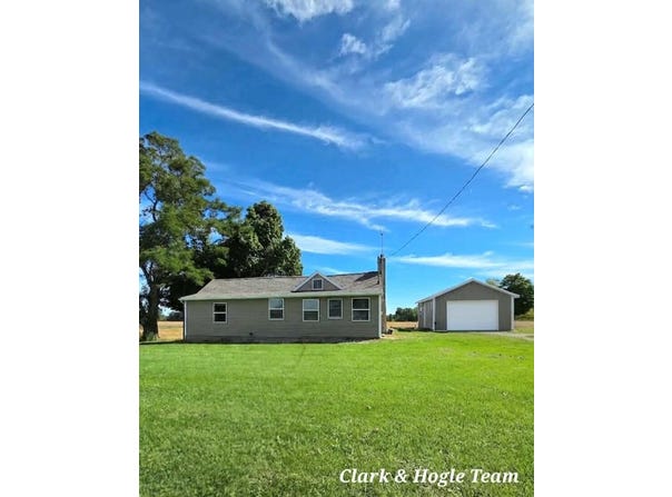 2983 Divine Highway, Lyons, MI 48851