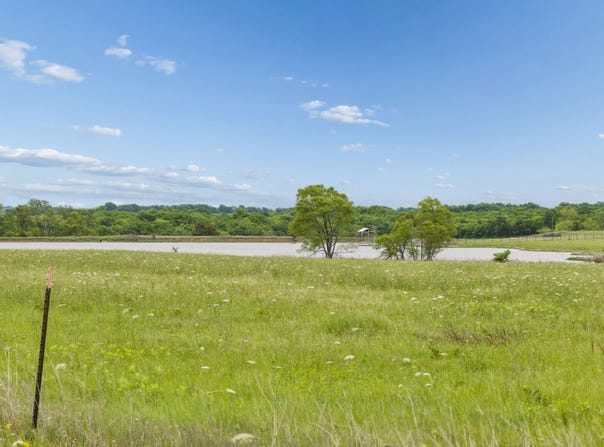 Fm 272, Leonard, TX 75452