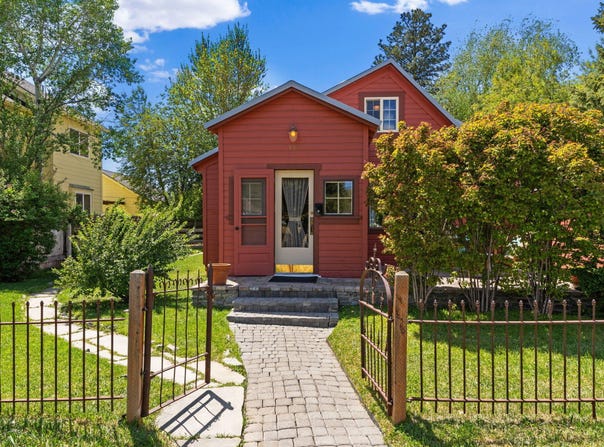 413 N 1st Ave, Hailey, ID 83333