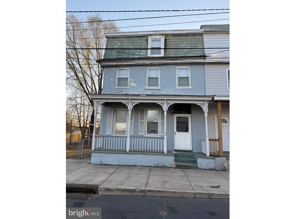 526 YORK Street, BURLINGTON, NJ 08016