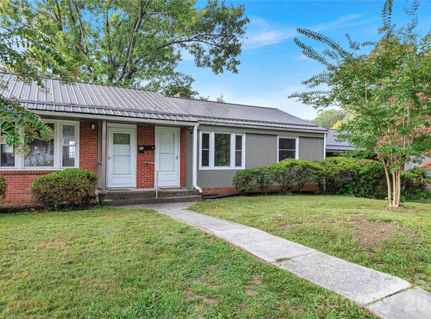52 Elm Bend Road, Brevard, NC 28712